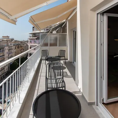 Tinker's Urban Penthouse Apartament Salonic