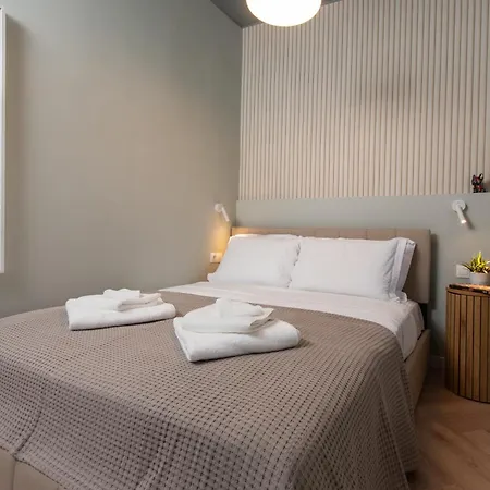 Tinker's Urban Penthouse * Salonic