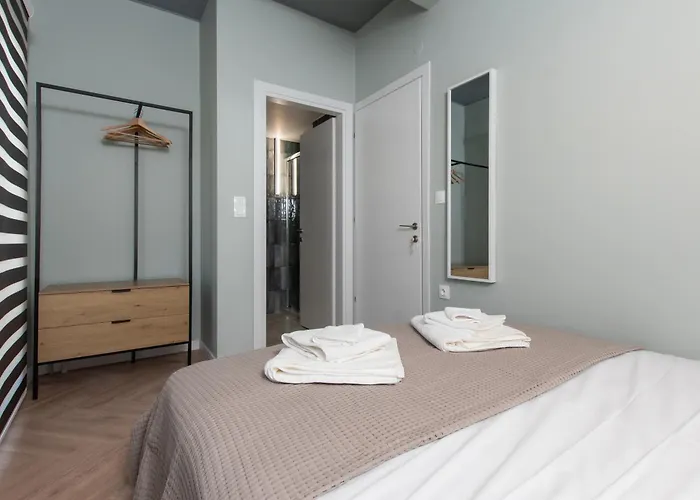 Tinker's Urban Penthouse * Salonic